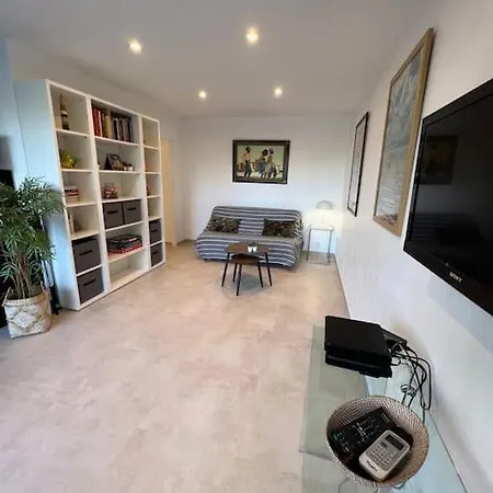 Beautiful Juan Les Pins Studio Apt With Pool Access * Antibes