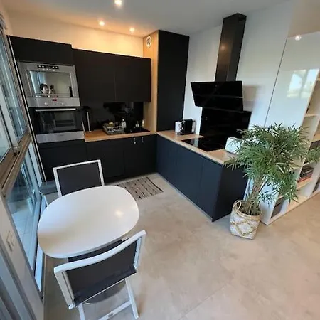 Apartman Beautiful Juan Les Pins Studio Apt With Pool Access Antibes