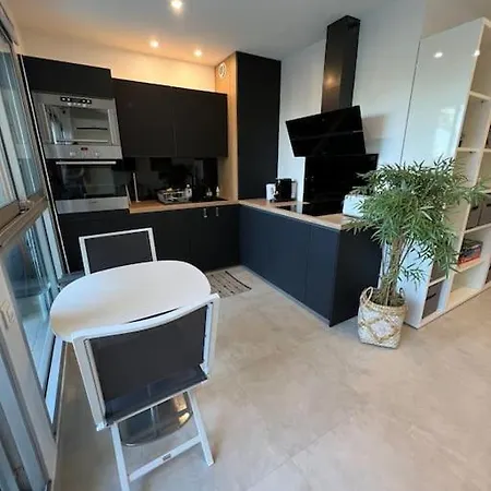 Beautiful Juan Les Pins Studio Apt With Pool Access * Antibes